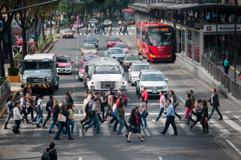 Los elementos que componen la movilidad se transforman al igual que el resto del entorno, así lo expresan especialistas como Rodrigo Madariaga Barrilado.