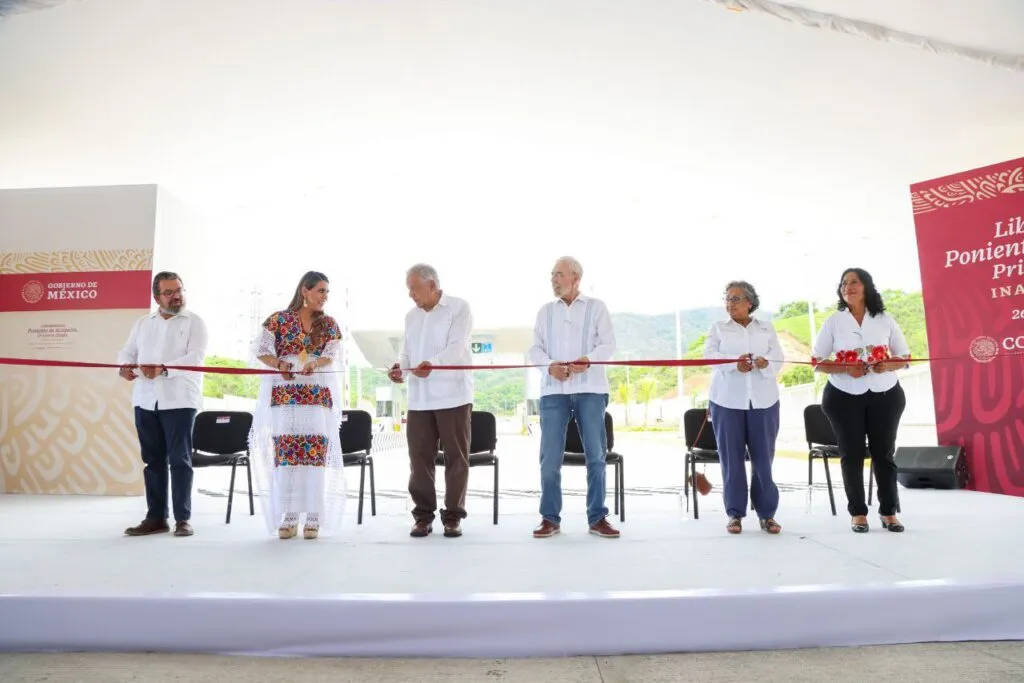 Evelyn Salgado reconoció que junto a Gobierno Federal avanzan transformando a Guerrero.