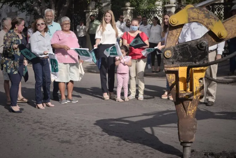 El Prorama Permanente de Bacheo fue puesto en marcha por Patricia Lobeira Rodríguez en enero pasado.