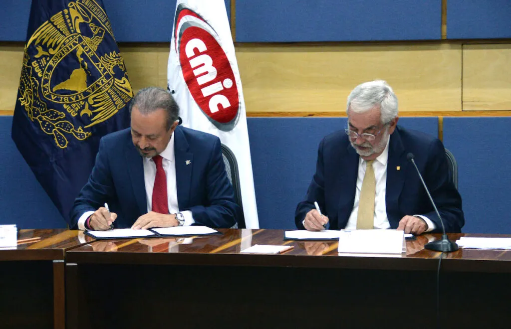 Estrechan colaboración la UNAM y CMIC