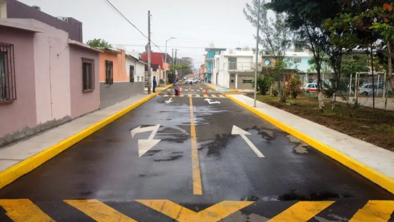 La obra recién entregada por Patricia Lobeira se encuentra en el Fraccionamiento Los Volcanes.