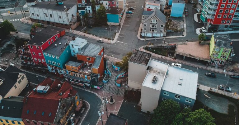 El 2025 cerrará con alza en los precios de diferentes casas, señaló el especialista en construcción y vivienda, José Reynoso González.